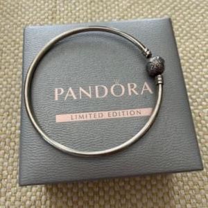 Pandora snowflake bangle